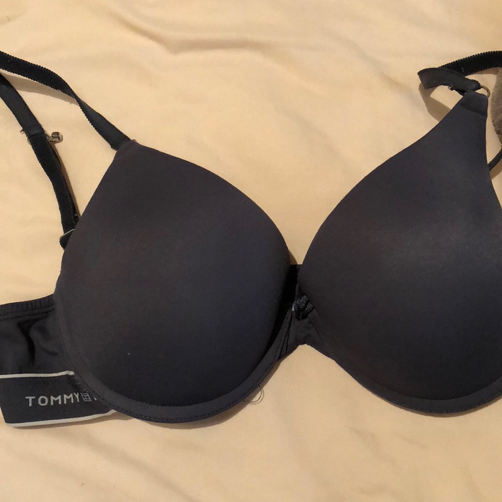 Tommy Hilfiger 34A Push-up Bra!
